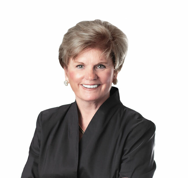 Linda Pence, SmithAmundsen LLC Photo